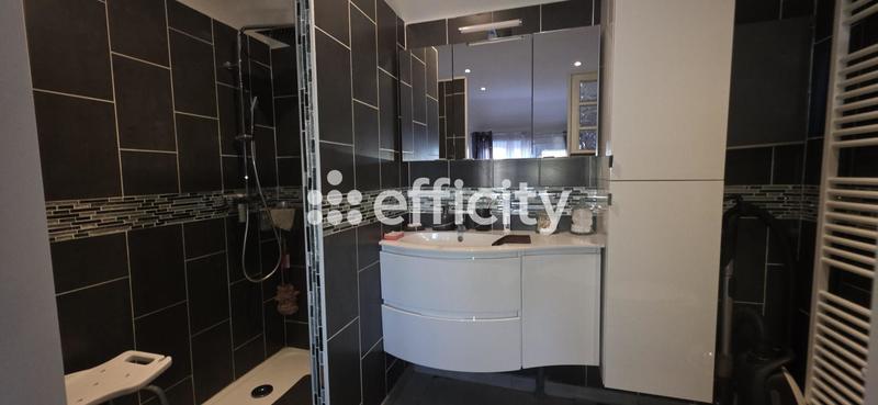 Maison - 100 m² - 6 pièces