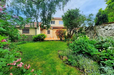 Maison - 151 m² - 7 pièces