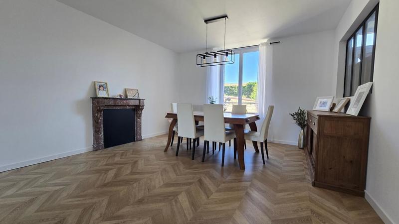 Maison - 193 m² - 7 pièces