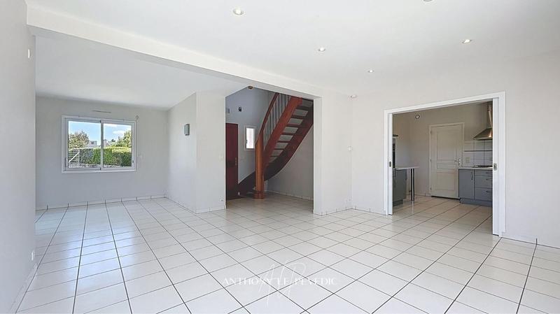 Maison - 100 m² - 6 pièces