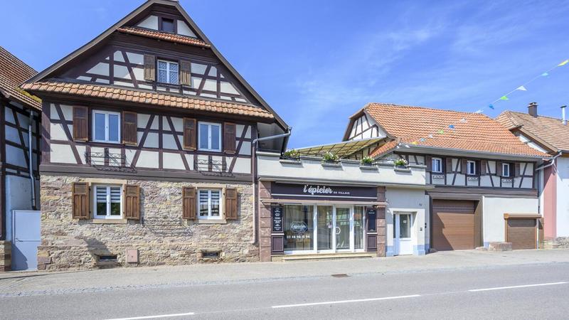 Maison - 405 m² - 6 pièces