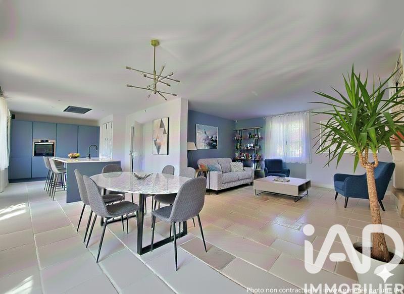 Maison - 175 m² - 8 pièces