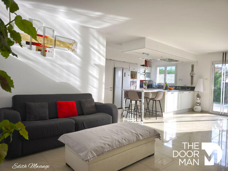 Maison - 100 m² - 5 pièces