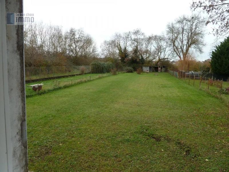 Maison - 673 m² - 4 pièces