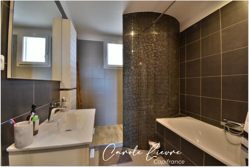 Maison - 121 m² - 5 pièces