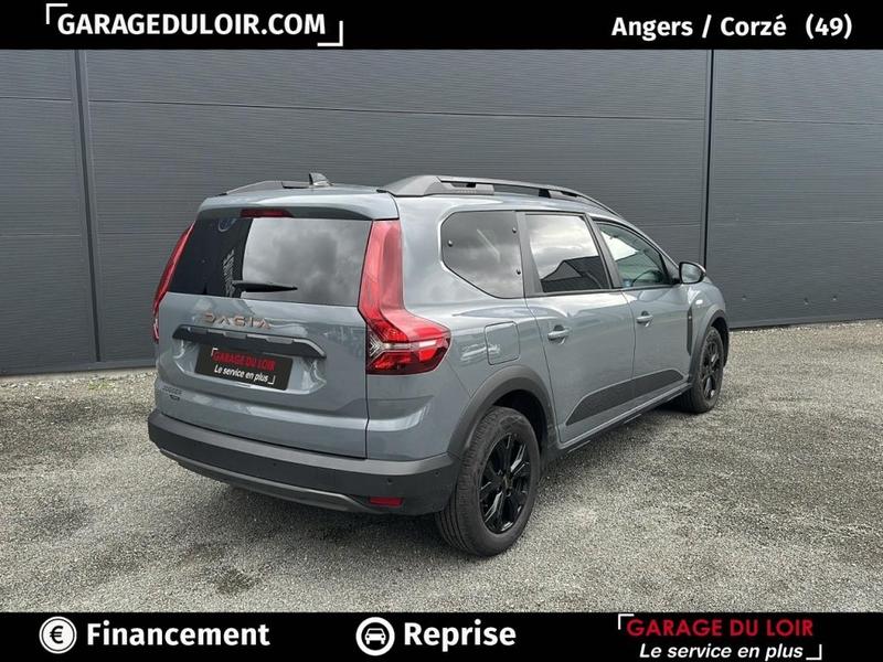 Dacia Jogger 7 Places Extreme Hybrid 140 -24
