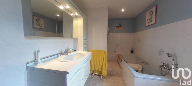 Maison - 190 m² - 11 pièces