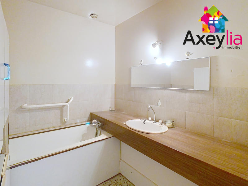 Maison - 113 m² - 6 pièces