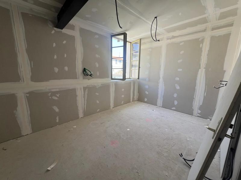 Appartement - 94 m² - 4 pièces