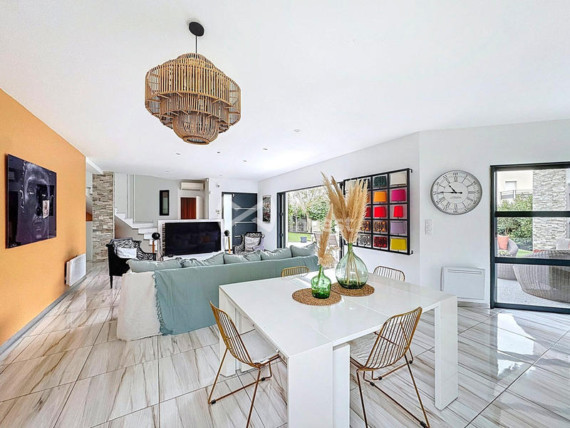 Villa - 140 m² - 5 pièces