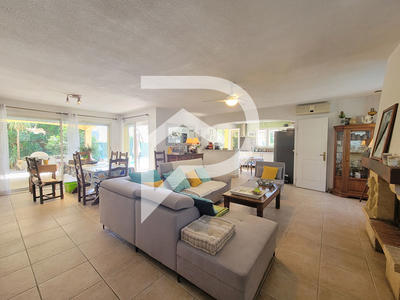 Maison - 147 m² - 6 pièces