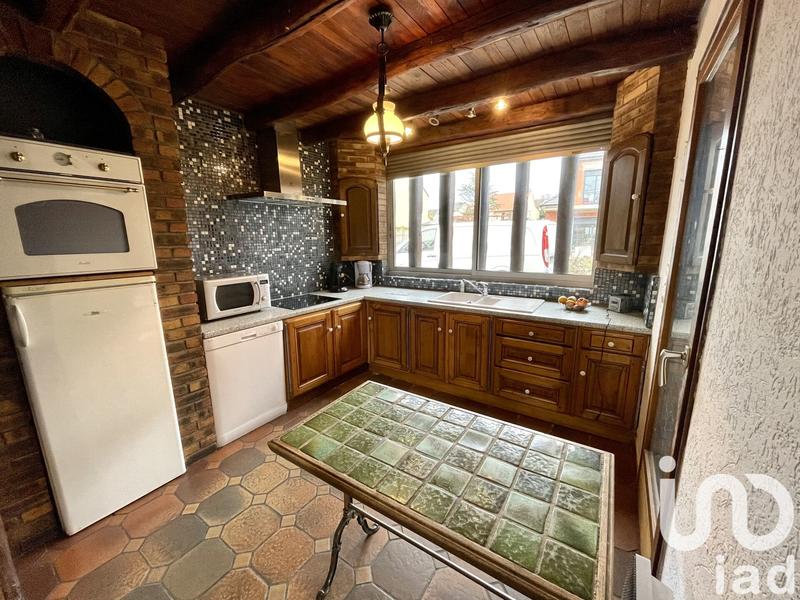 Maison - 180 m² - 7 pièces