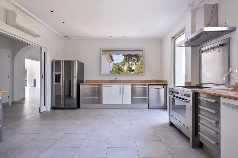 Appartement - 126 m² - 4 pièces