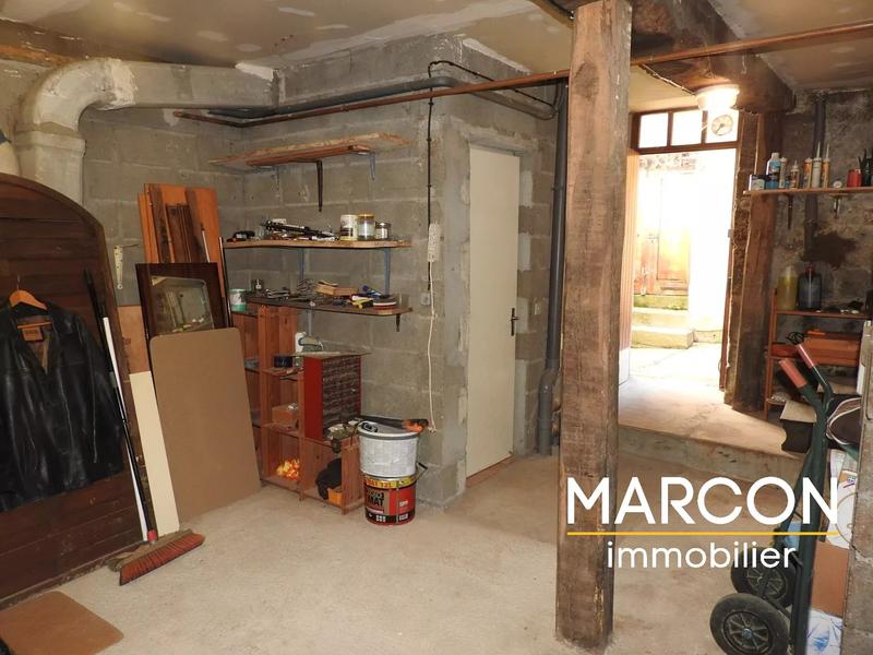 Maison - 214 m² - 8 pièces