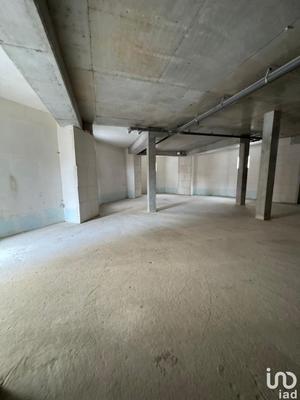 Local commercial - 437 m²