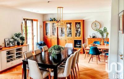 Maison - 94 m² - 5 pièces