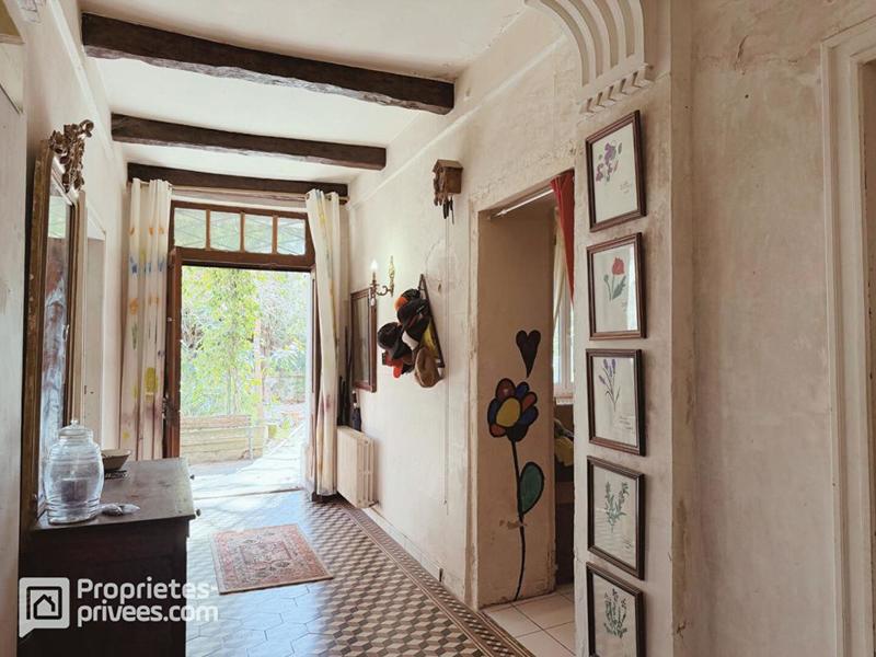 Maison - 479 m² - 9 pièces