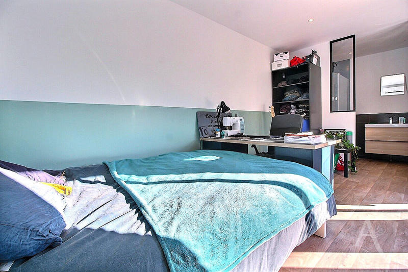 Maison - 157 m² - 8 pièces