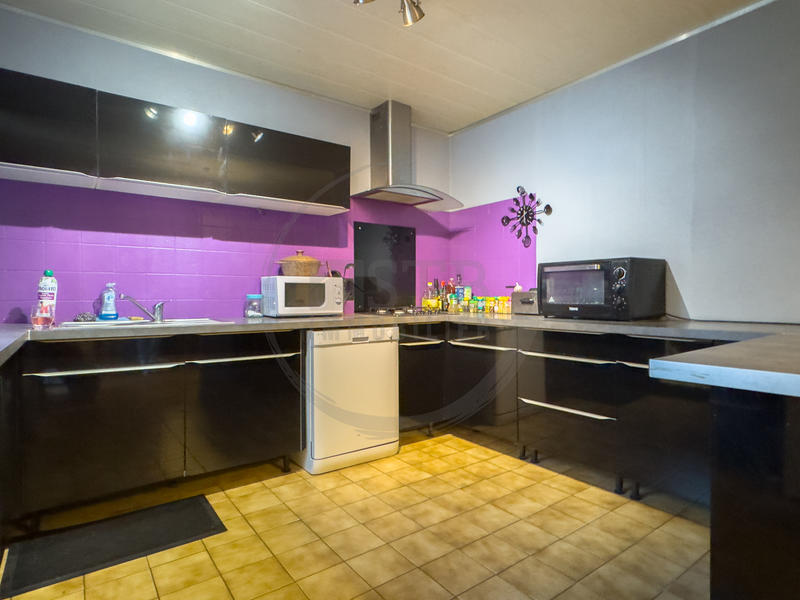 Villa - 90 m² - 5 pièces