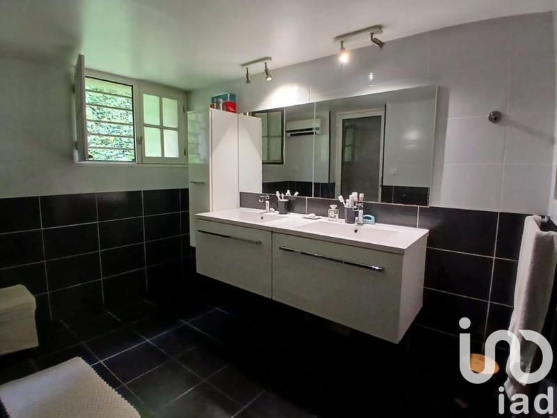 Maison - 165 m² - 7 pièces