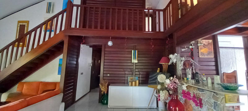 Maison - 151 m² - 5 pièces