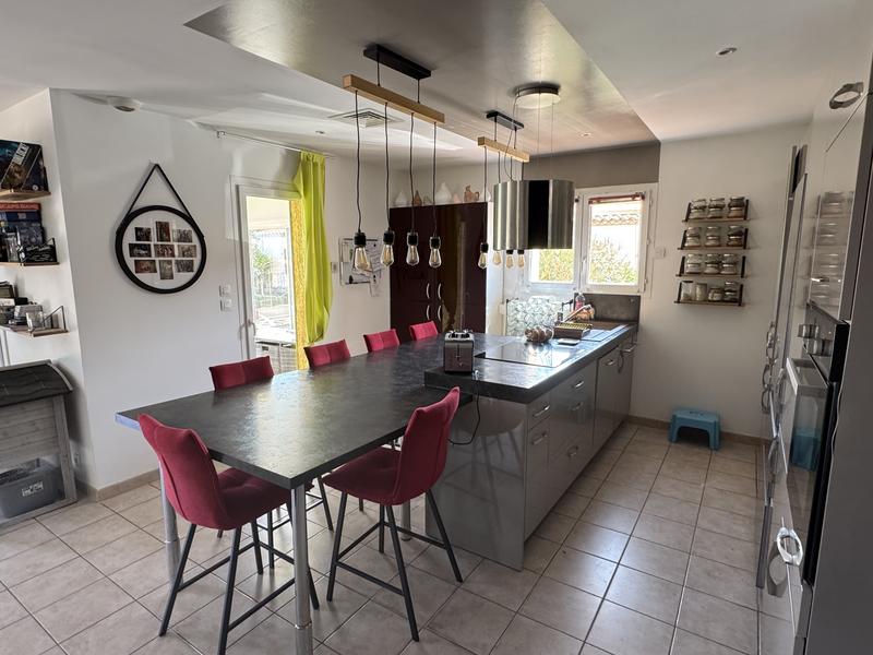 Villa - 111 m² - 4 pièces