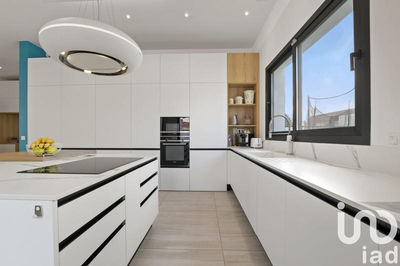 Maison - 127 m² - 5 pièces