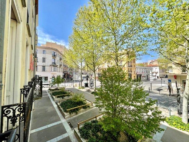 Appartement - 85 m² - 3 pièces