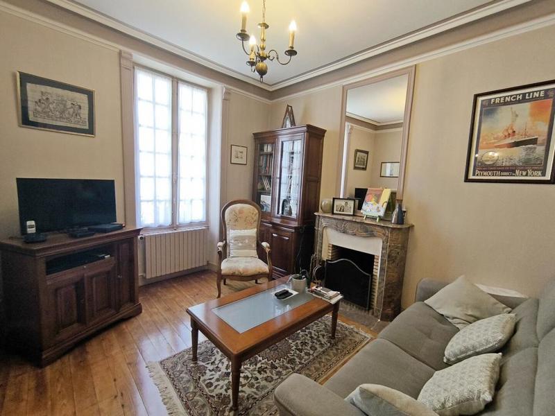 Maison - 153 m² - 7 pièces