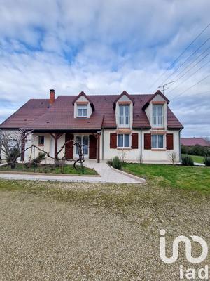 Maison - 181 m² - 8 pièces