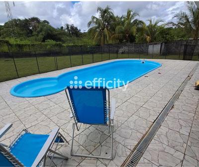 Maison - 170 m² - 5 pièces