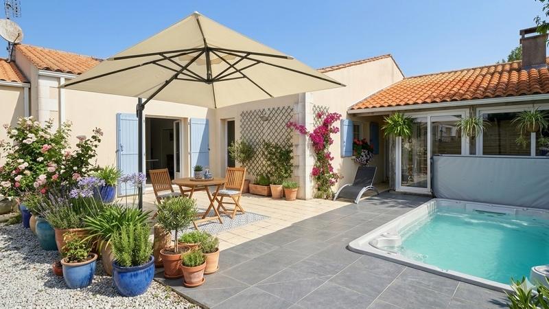 Maison - 333 m² - 10 pièces