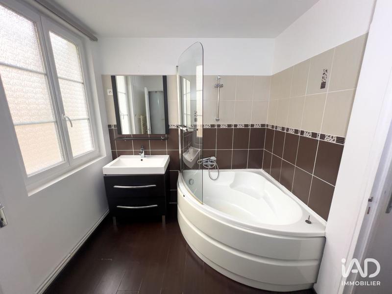 Appartement - 90 m² - 4 pièces