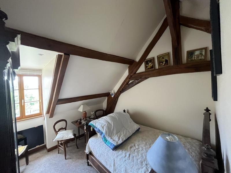 Maison - 255 m² - 9 pièces