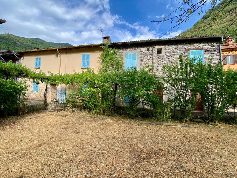 Maison - 209 m² - 7 pièces