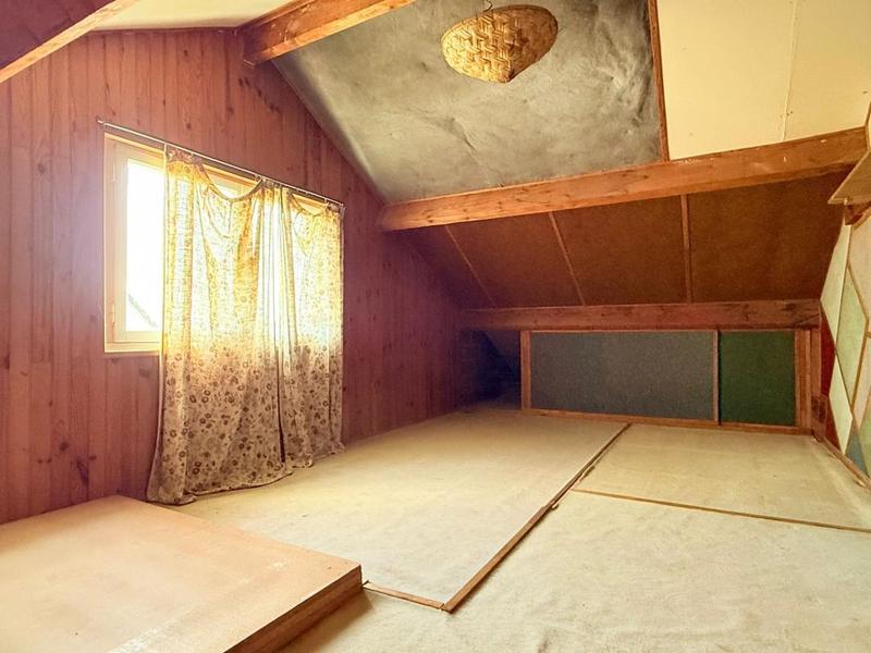 Maison - 92 m² - 5 pièces