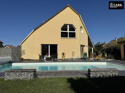 Maison - 182 m² - 7 pièces