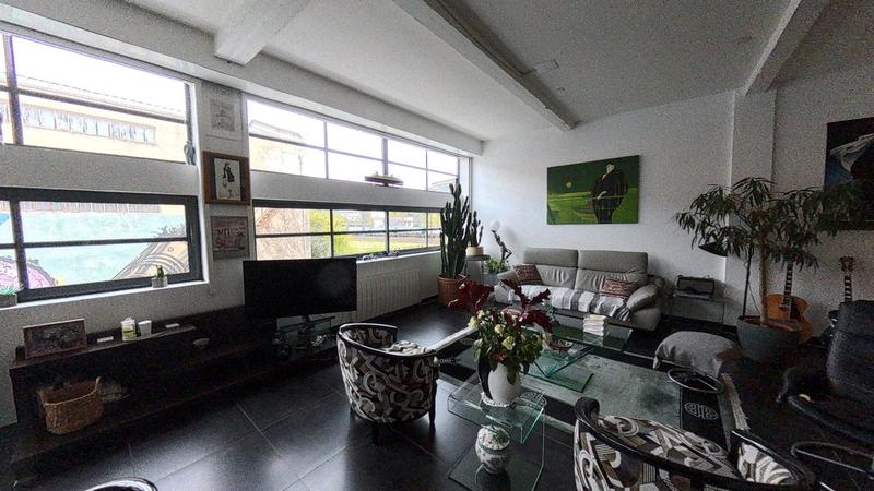 Appartement - 97 m² - 3 pièces