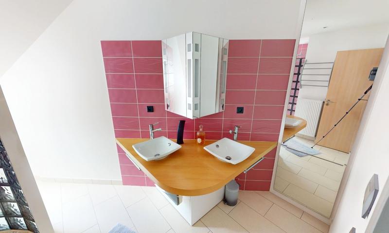 Maison contemporaine - 222 m² - 8 pièces