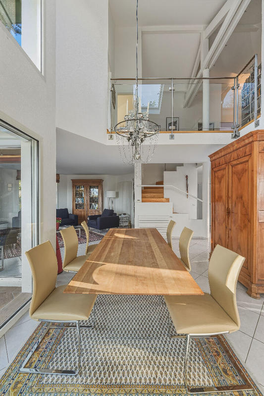 Maison - 244 m² - 6 pièces