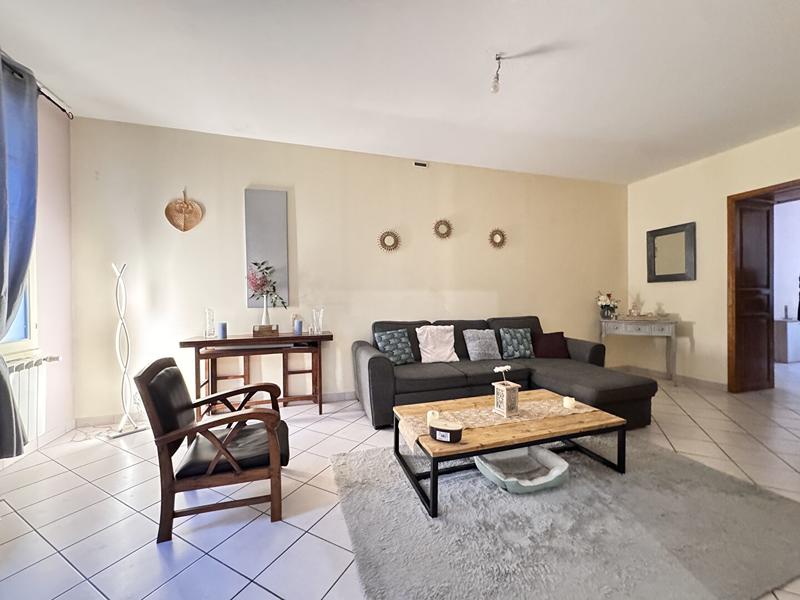 Maison - 157 m² - 7 pièces