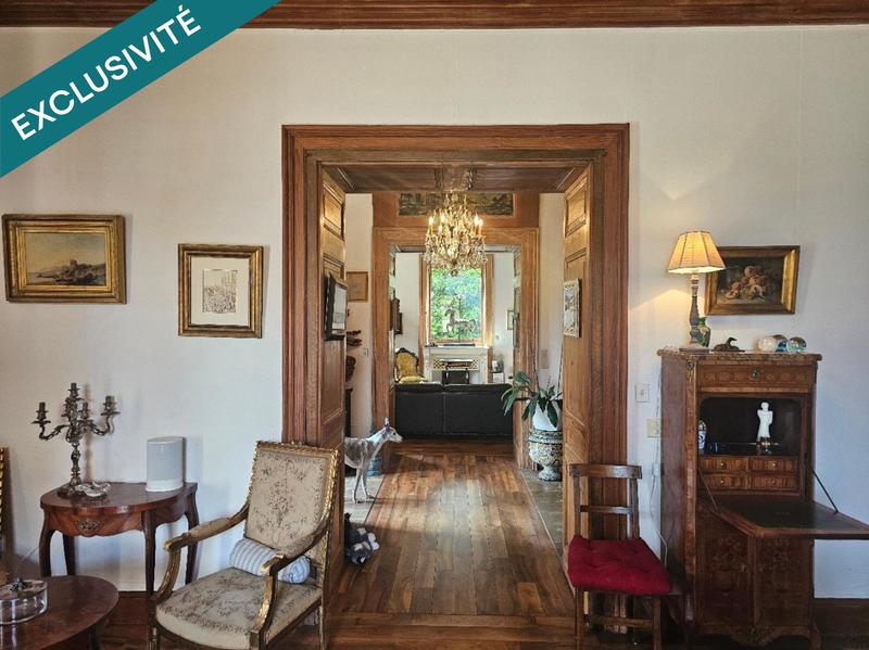 Château - 337 m² - 10 pièces