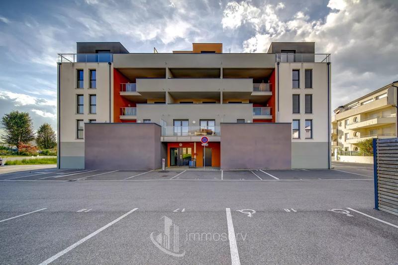 Appartement - 80 m² - 4 pièces