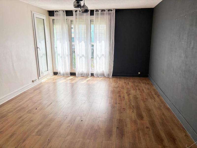 Appartement - 96 m² - 5 pièces