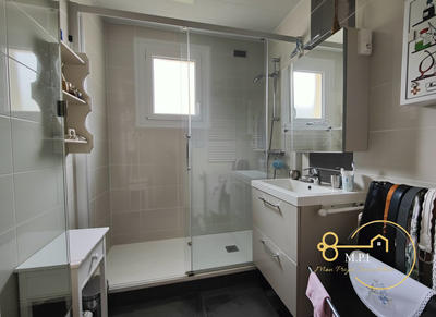 Appartement - 82 m² - 4 pièces