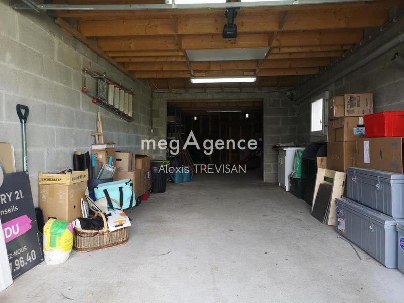 Maison - 143 m² - 8 pièces