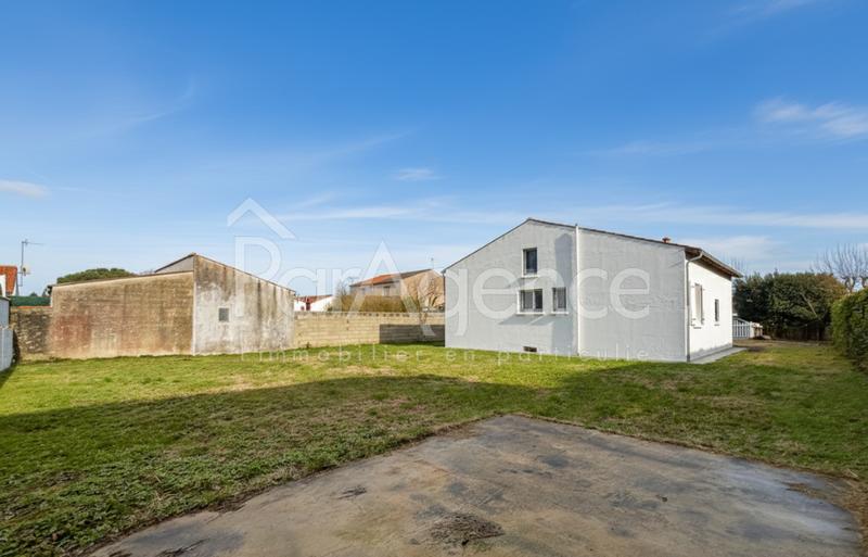 Maison - 90 m² - 5 pièces