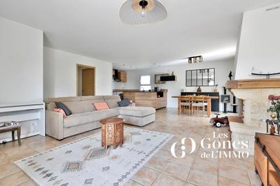 Maison - 140 m² - 4 pièces