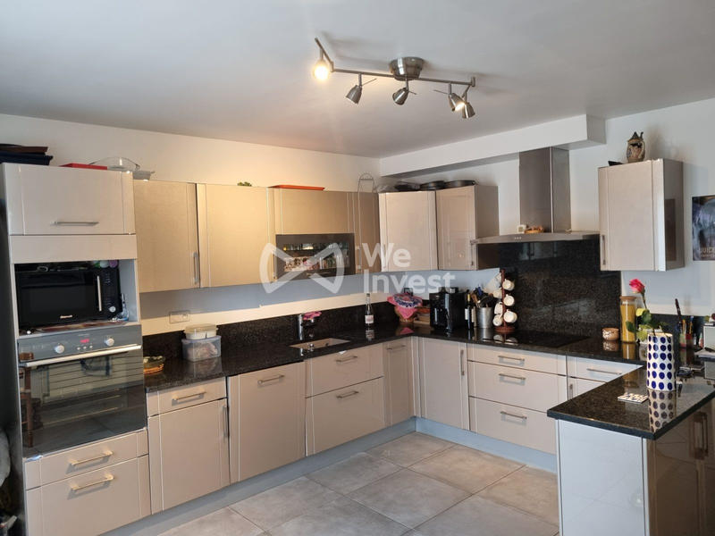 Maison - 140 m² - 7 pièces