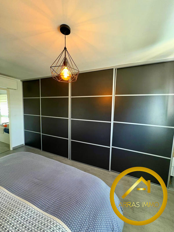 Maison - 112 m² - 7 pièces